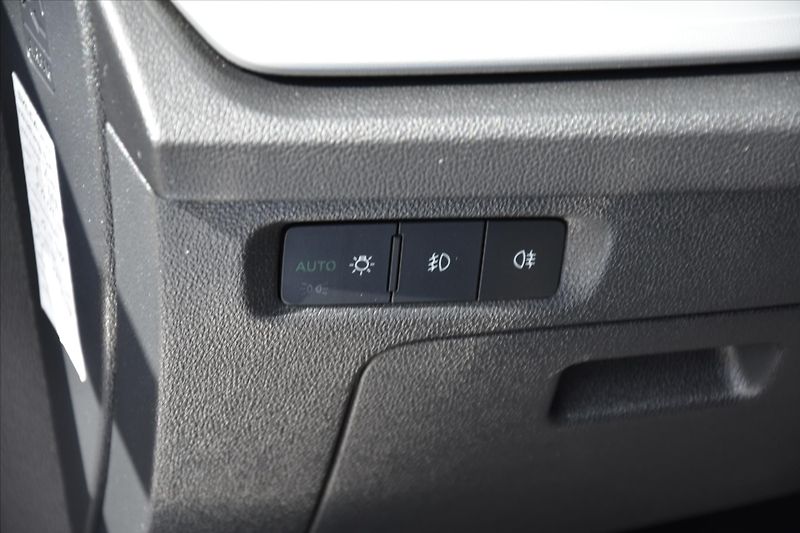 Škoda Octavia 2.0 TDI 110kW DSG STYLE ČR - fotka 29 z 31