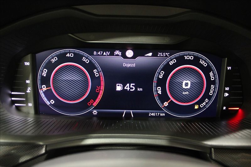 Škoda Kamiq 1,5 TSI 110kW Monte Carlo - fotka 23 z 34
