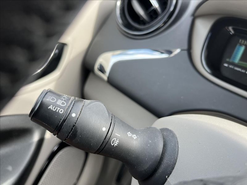 Renault ZOE . INTENS R240 KAMERA NAVI - fotka 28 z 43