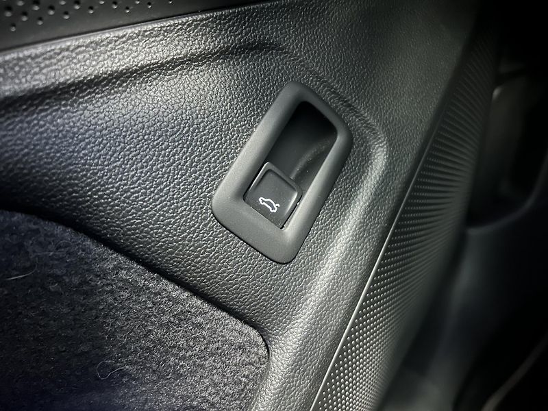 Volkswagen Passat (2025) 2.0TDi DSG ELEGANCE LED 110kW - fotka 24 z 36