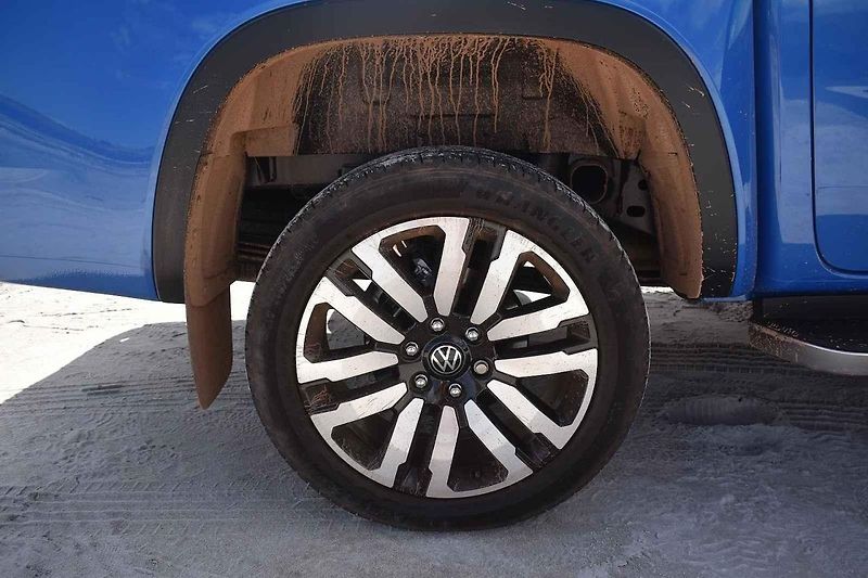 Volkswagen Amarok – s červenými vozy s motorem 2.0 TDI jsme se projeli v jihoafrickém terénu.
