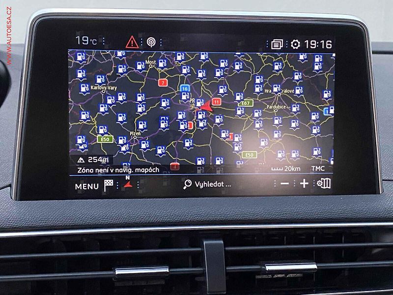 Peugeot 5008 (2019) 2.0 HDi, GT, AT, LED, navi - fotka 17 z 18