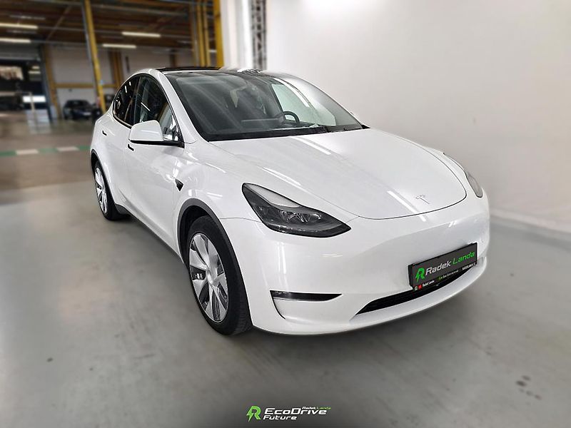 Tesla Model Y (2023) Long Range AWD - fotka 2 z 7