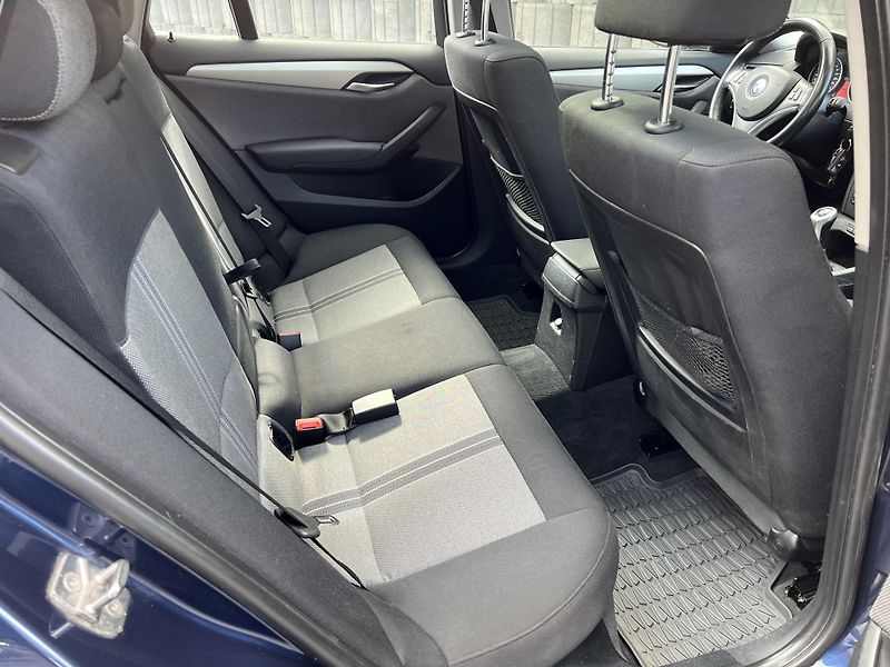 BMW X1 xDrive20d 130kW PANORAMA 1.MAJ - fotka 7 z 13