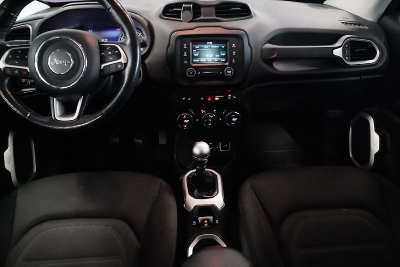Jeep Renegade - fotka 6 z 6