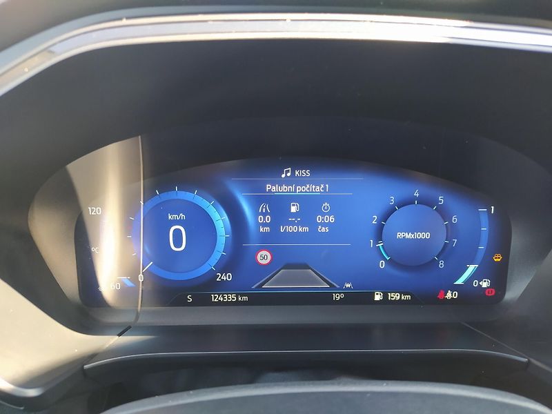 Ford Kuga (2023) 1,5 EcoBoost 110kW ST-Line - fotka 12 z 22