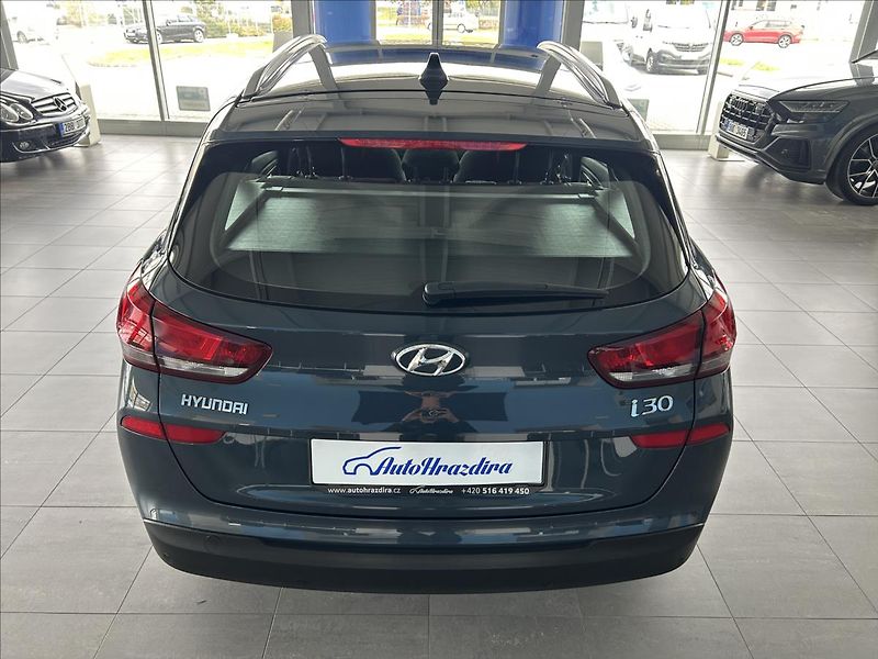 Hyundai i30 1,0   TGDI,ČR,1.MAJITEL,SERVIS - fotka 5 z 22