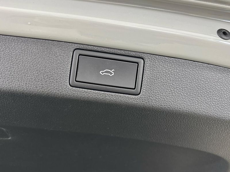 Škoda Scala Monte Carlo DSG - fotka 29 z 31
