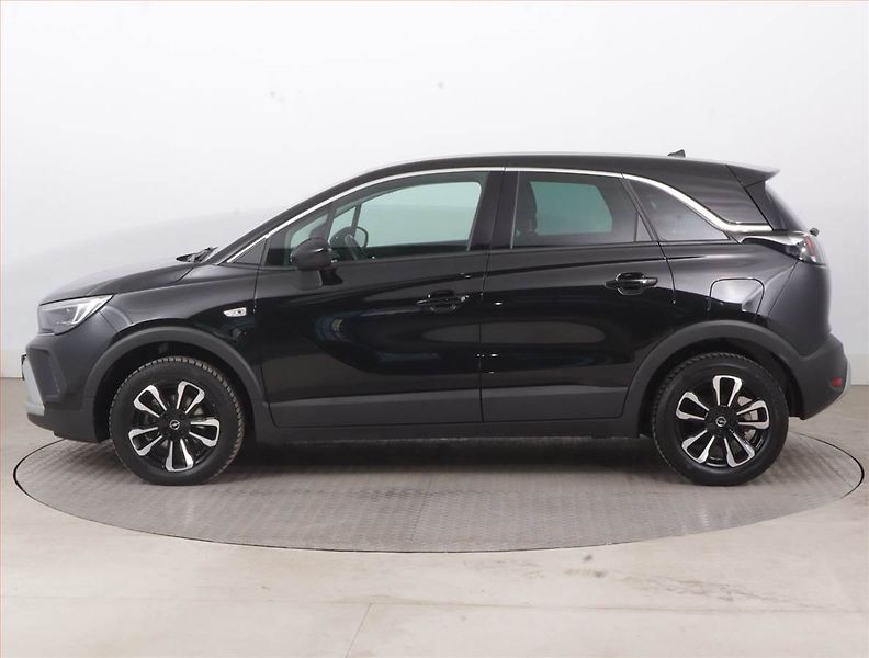 Opel Crossland X (2023) Elegance 1.2 Turbo, Automat - fotka 3 z 16
