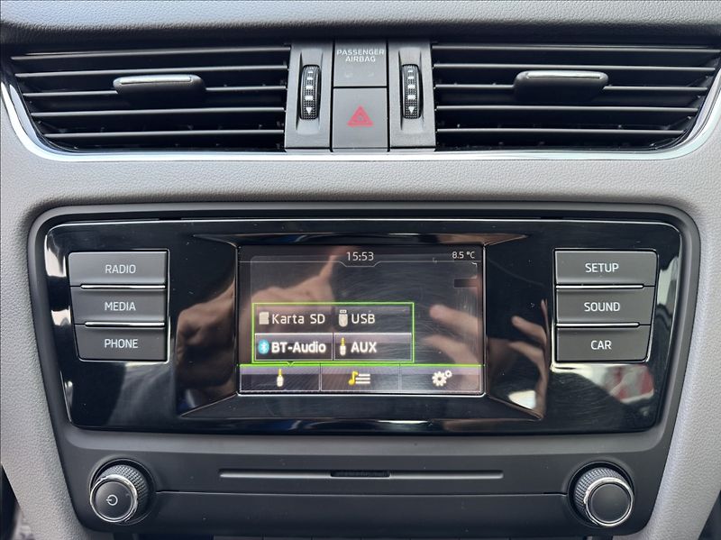 Škoda Octavia 1,6 TDI 81kW 2.maj. původ ČR - fotka 37 z 50