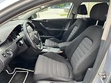 Volkswagen Passat Variant 2.0TDi 125kw DSG ALU - náhled 9