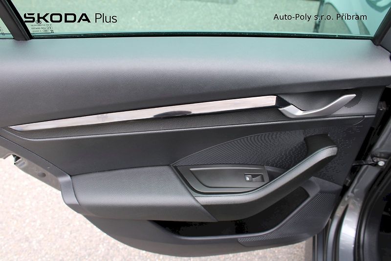 Škoda Octavia (2025) RS 2.0TSI / 195kW 7°DSG - fotka 18 z 23