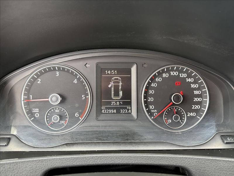 Volkswagen Multivan 2,0 TDi 103 Kw California - fotka 18 z 25