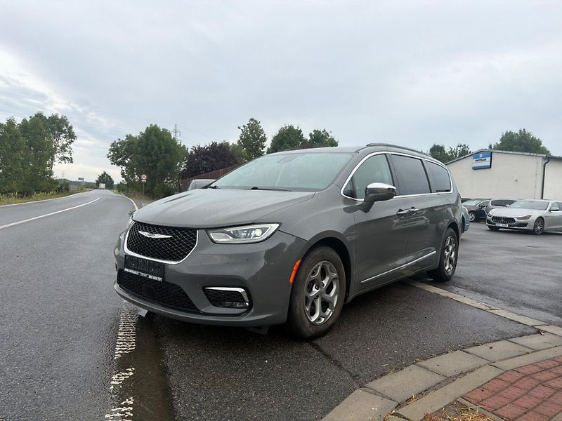 Chrysler Pacifica (2022) 3,6 RU Limited Radar 360 2022  - fotka 2 z 19