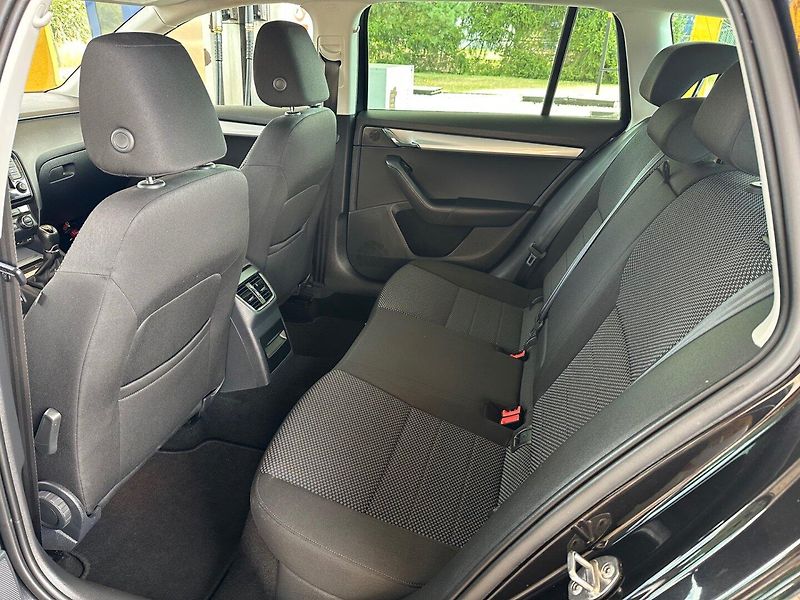 Škoda Octavia (2016) 1.0TSi NAVI,APP,GARANCE KM - fotka 12 z 16