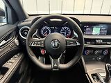 Alfa Romeo Stelvio (2026) Quadrifoglio 2.9 V6 BiTurbo 52 - náhled 8