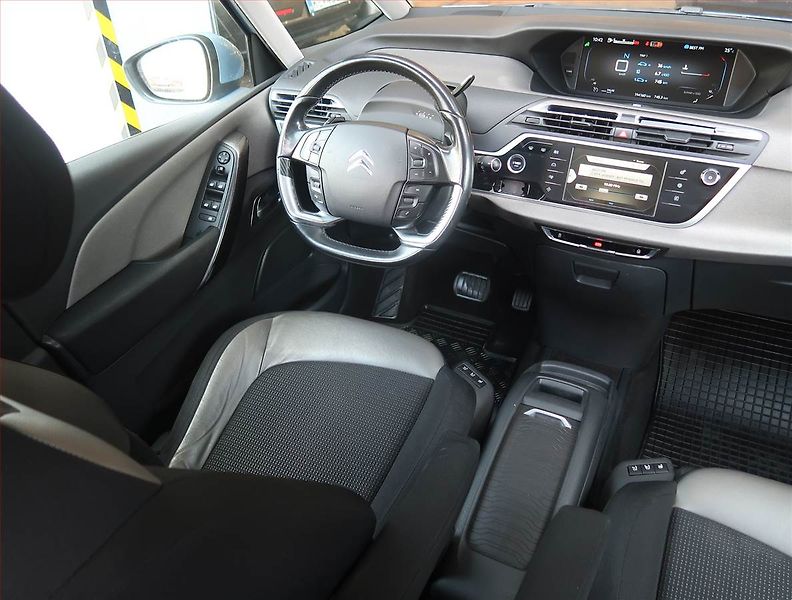 Citroën C4 Picasso (2014) 1.6 HDi, Automat, 7 míst - fotka 7 z 23