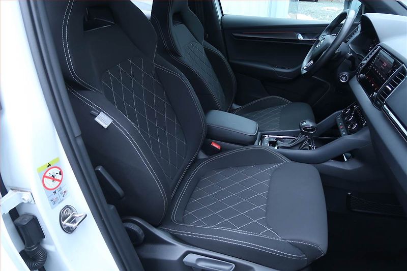 Škoda Karoq (2019) 2.0 TSI - fotka 9 z 29