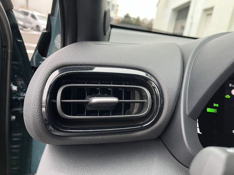 Toyota Yaris Cross 1.5 HEV CVT (2x4) Style - fotka 17 z 27