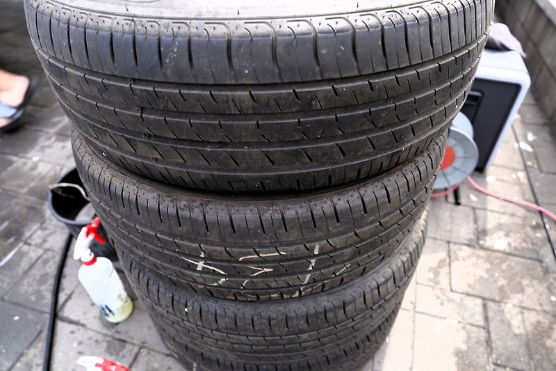 Jeep Cherokee 2.8 CRD L/automat/tažné/klima/ - fotka 37 z 37