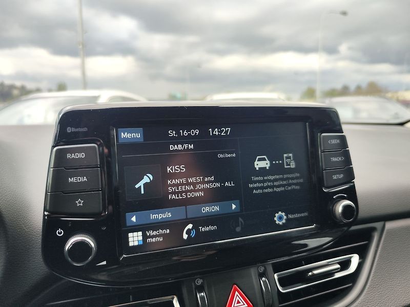 Hyundai i30 1.5 T-GDI/117kW Smart - fotka 15 z 30
