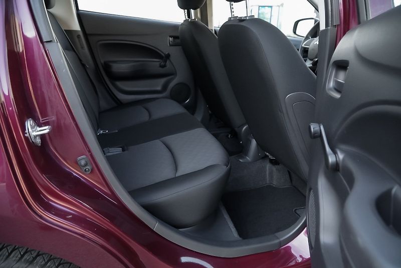 Mitsubishi Space Star 1.2 SELECT odpočet DPH - fotka 23 z 34