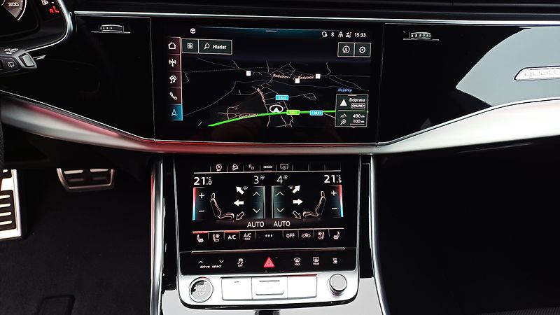 Audi Q8 S-LINE 210kW-WEBASTO-ČR-DPH- - fotka 15 z 25