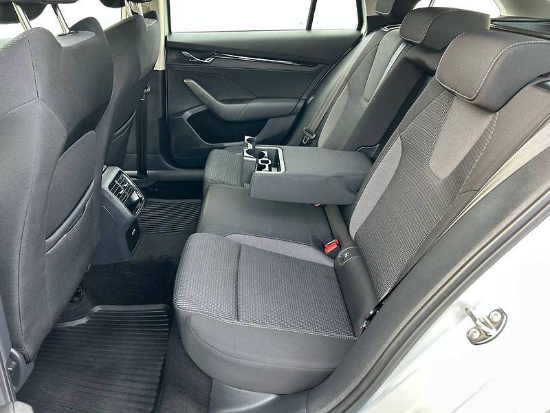 Škoda Octavia (2023) 2.0 TDI 110 kW LED - fotka 7 z 32