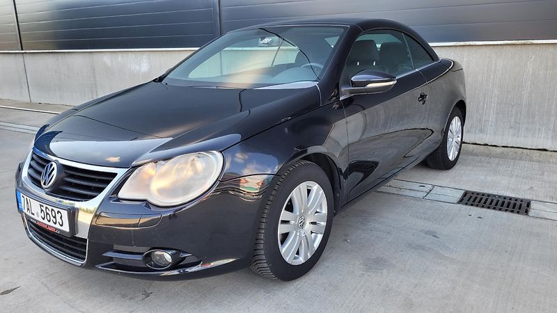 Volkswagen EOS (2010) 1,4 TSI 90KW - fotka 3 z 21