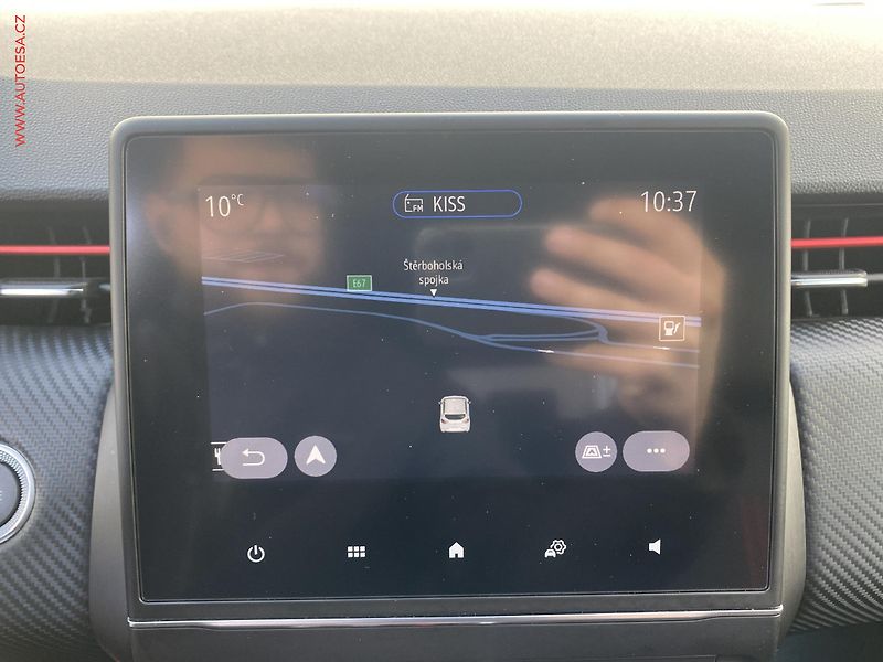 Renault Clio (2020) 1.0 TCe, RS Line, LED, navi - fotka 17 z 18