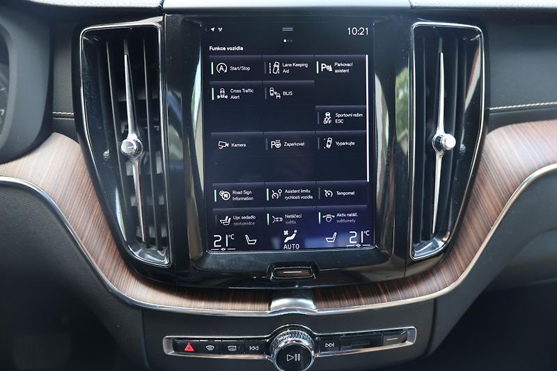 Volvo XC60 (2018) T5 AWD Inscription - fotka 15 z 26