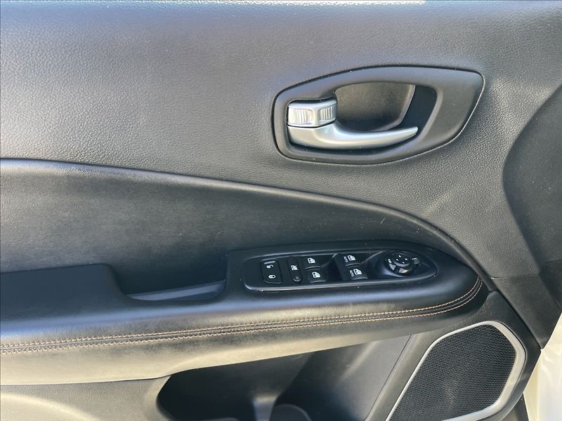 Jeep Compass 1,4 T 125kw AT9 4x4 Limited - fotka 20 z 32