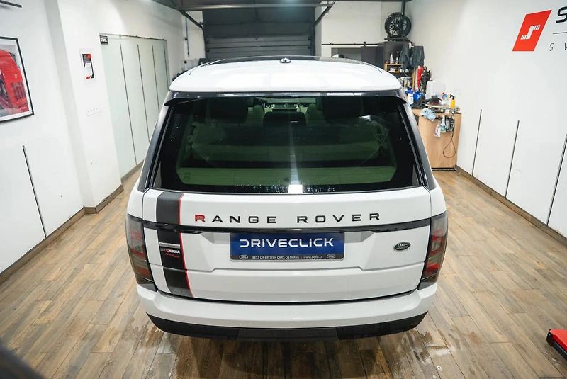 Land Rover Range Rover Autobiography 4,4 SDV8 250 kW - fotka 5 z 14