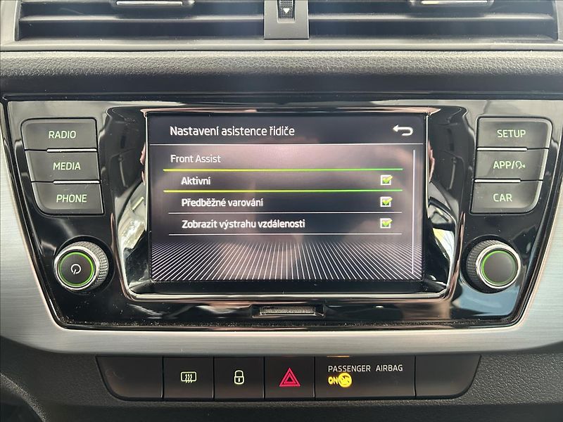 Škoda Fabia 1,0   TSI 70kW,SERVISKA,PŮVOD - fotka 16 z 23