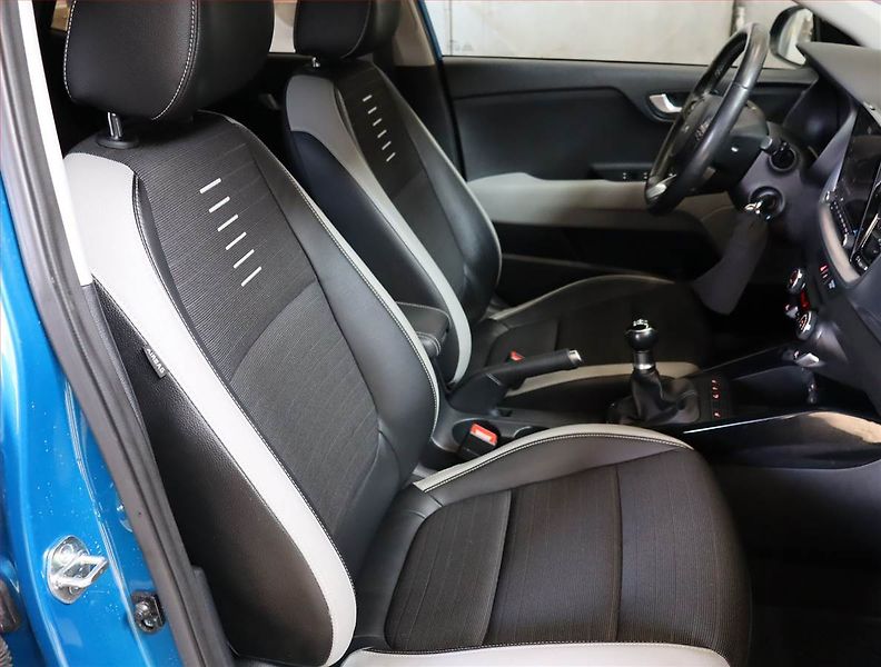 Kia Stonic (2023) 1.2 DPI, ČR,1.maj, Serv.kniha - fotka 9 z 19