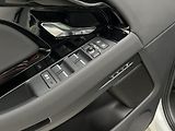 Land Rover Range Rover Evoque (2026) D165 S AWD Aut REZERVACE - náhled 29