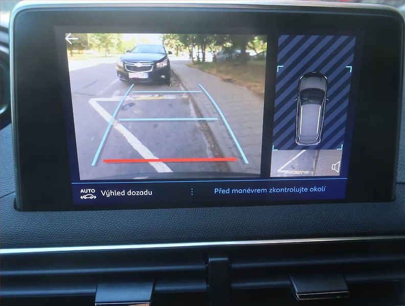 Peugeot 3008 (2023) Active Pack 1.2 PureTech - fotka 15 z 17