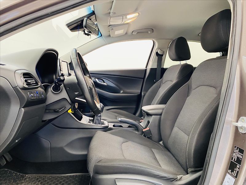 Hyundai i30 1,5 T-GDi 117kW Smart - fotka 5 z 25