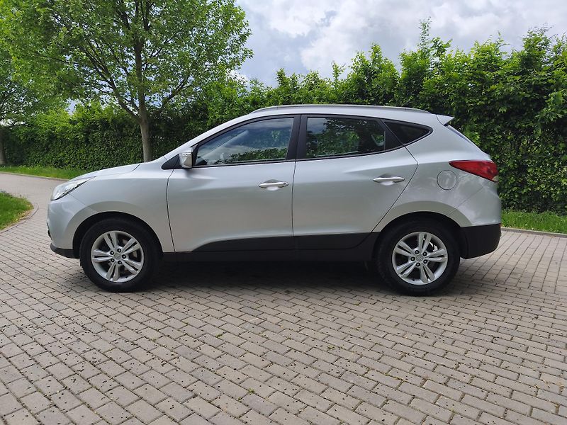 Hyundai ix35 2.0 CRDI - fotka 3 z 21