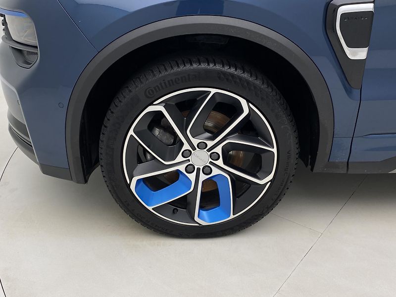 Lynk & Co 01 PHEV DCT AUT 1.maj.  - fotka 34 z 69