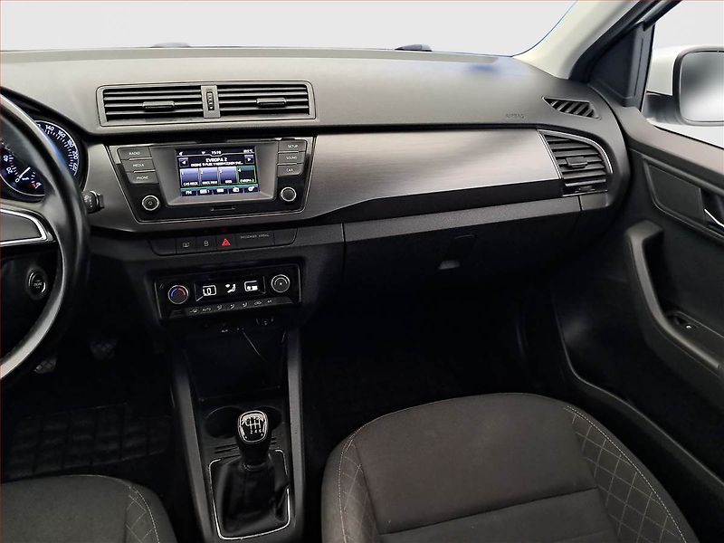Škoda Fabia (2017) 1.0 TSI, Tempomat - fotka 8 z 16