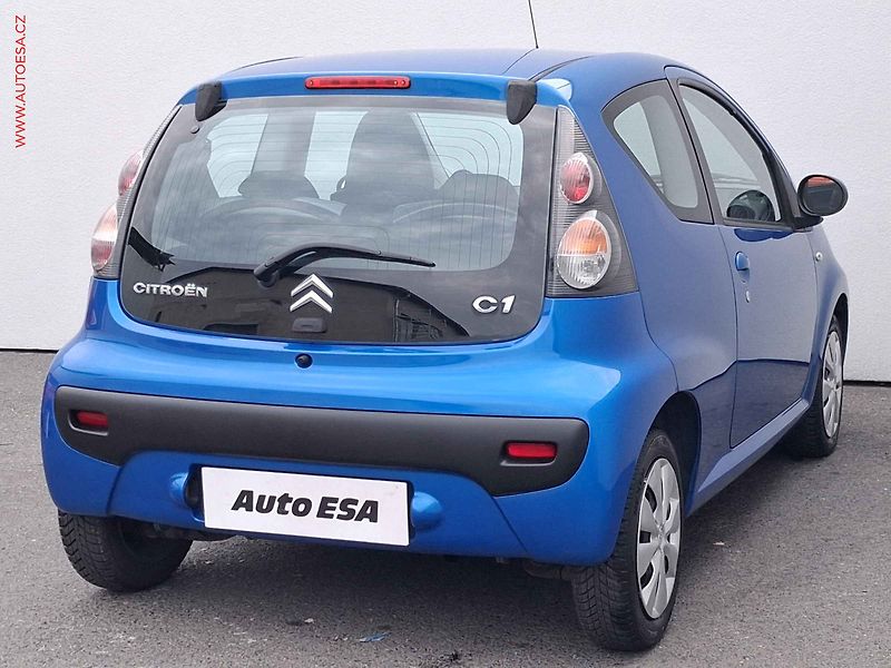 Citroën C1 (2011) 1.0i, Selection, AC - fotka 4 z 15