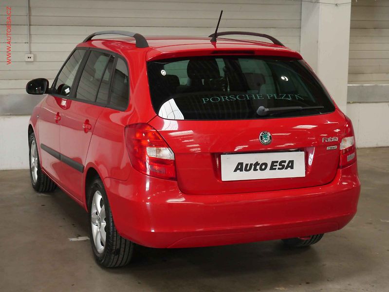 Škoda Fabia (2012) 1.4i, 1.maj,ČR, servis.kniha - fotka 4 z 16