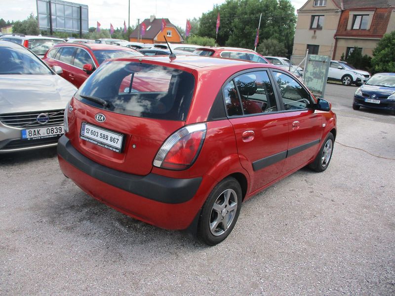 Kia Rio (2008) 1,4 - fotka 4 z 9