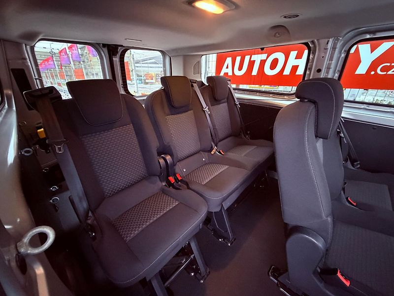 Ford Tourneo Custom 2.0 TDCi Trend, ČR, 1.Maj - fotka 12 z 24