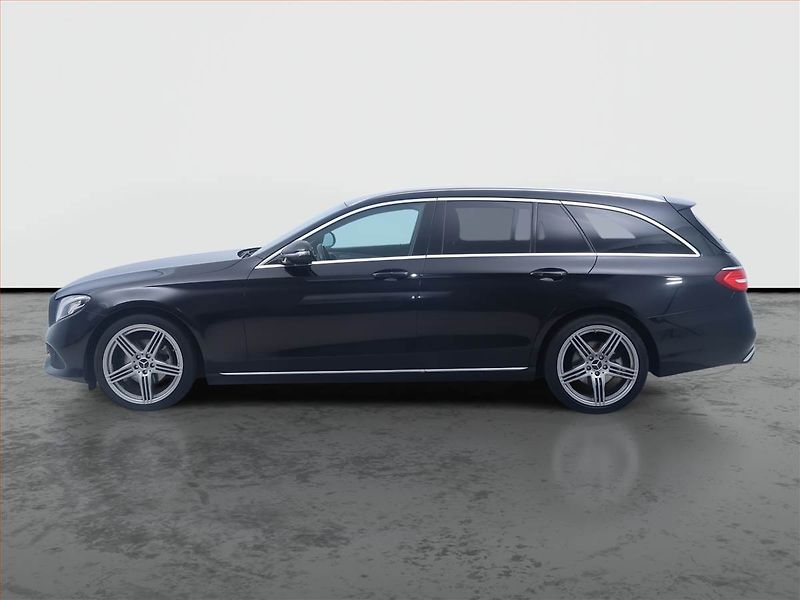 Mercedes-Benz Třídy E (2017) E 220 d, Automat, Kůže, Navi - fotka 3 z 16
