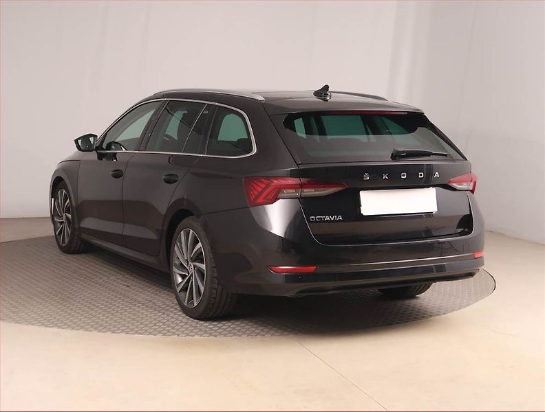 Škoda Octavia (2020) Style 2.0 TDI, Automat, Navi - fotka 4 z 17
