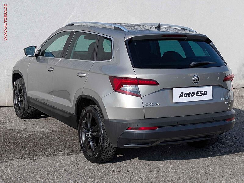 Škoda Karoq (2017) 2.0TDi 4x4, ČR, DSG, LED - fotka 4 z 20