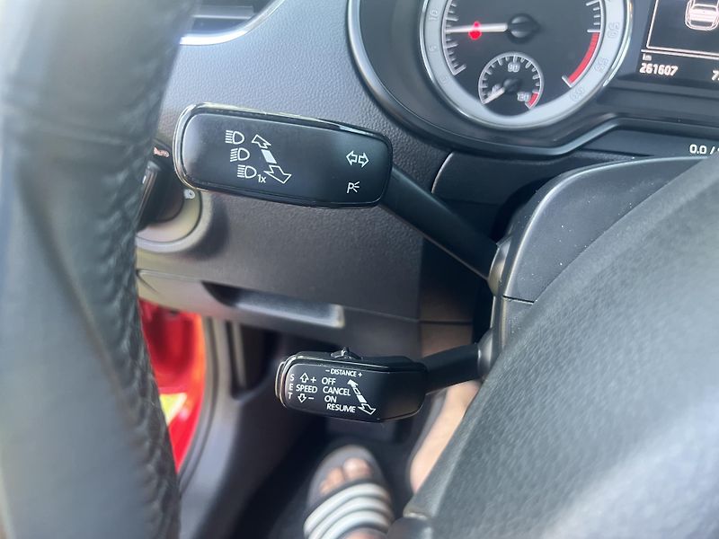 Škoda Octavia 2.0TDI 110KW,SCOUT,4x4,DSG,KůŽ - fotka 35 z 41