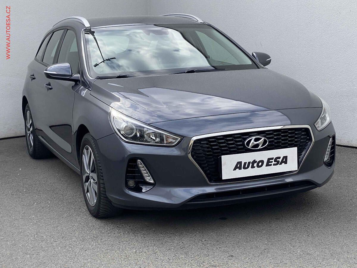 Hyundai i30 1.4 CVVT, Navi, kamera